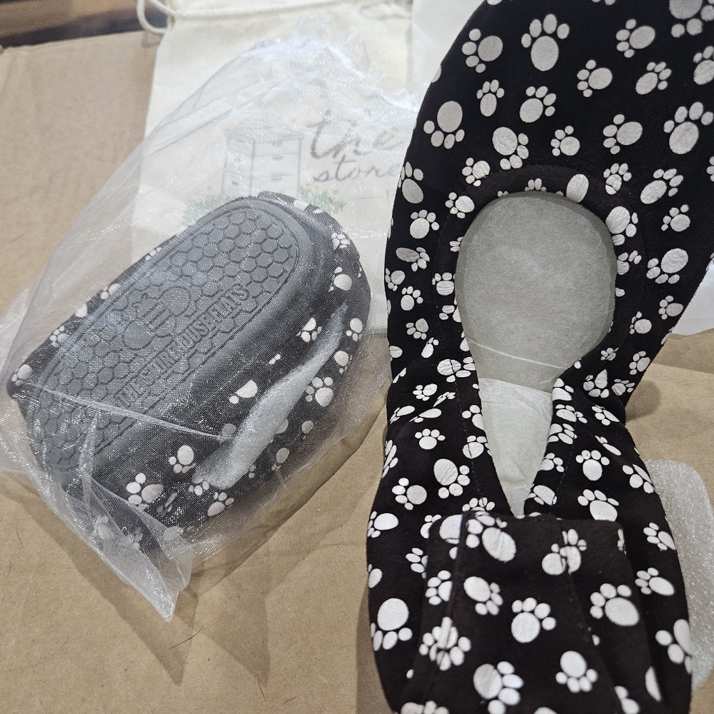 The Storehouse Flats foldable leather paw print NEW
